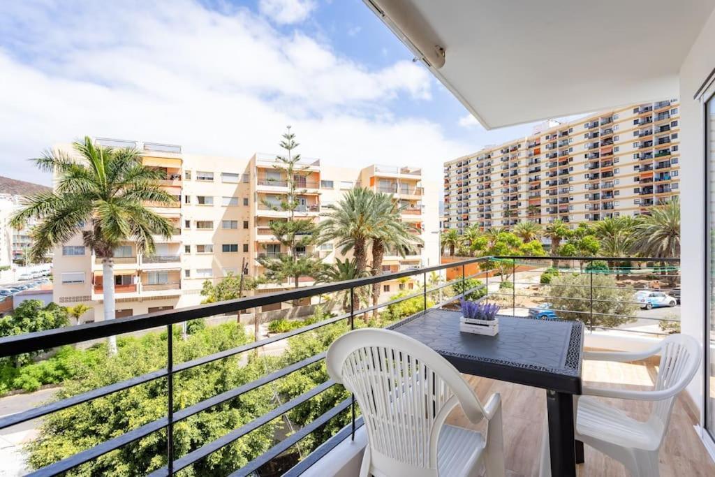 Vivienda Vacacional Rosaini Los Cristianos  Exteriér fotografie