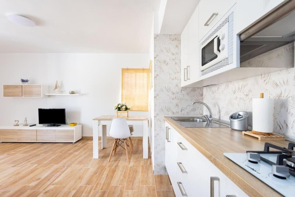 Vivienda Vacacional Rosaini Los Cristianos  Exteriér fotografie