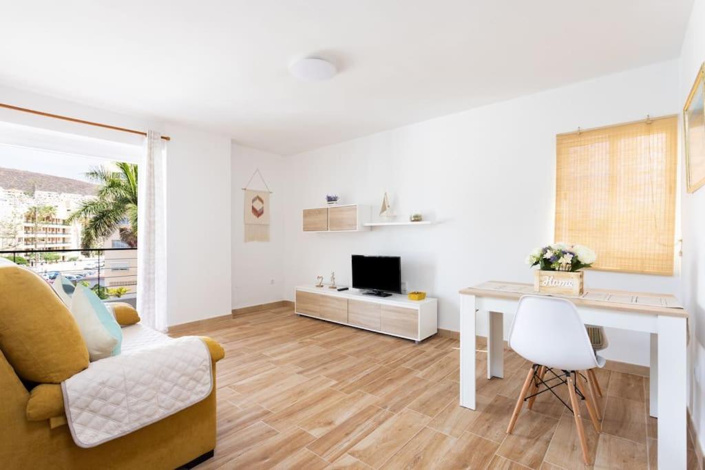 Vivienda Vacacional Rosaini Los Cristianos  Exteriér fotografie